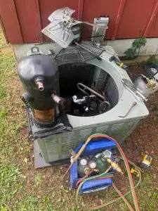 Condenser opened up for compressor work